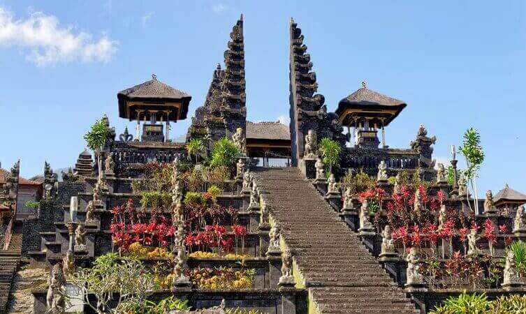 Explore Malaysia With Bali