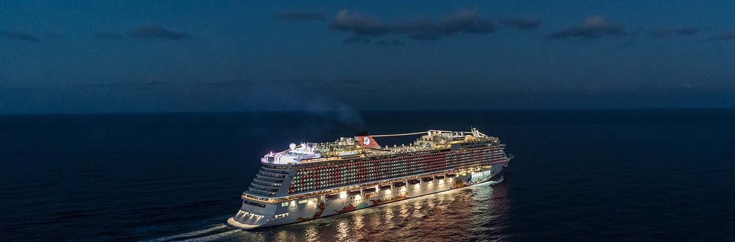 Explore Singapore With Genting Dream
