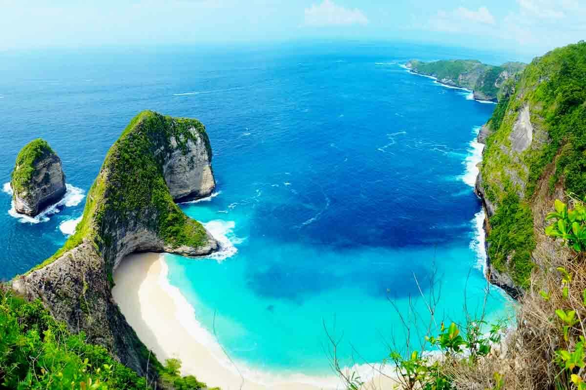 Explore Singapore & Bali with Pool Villa