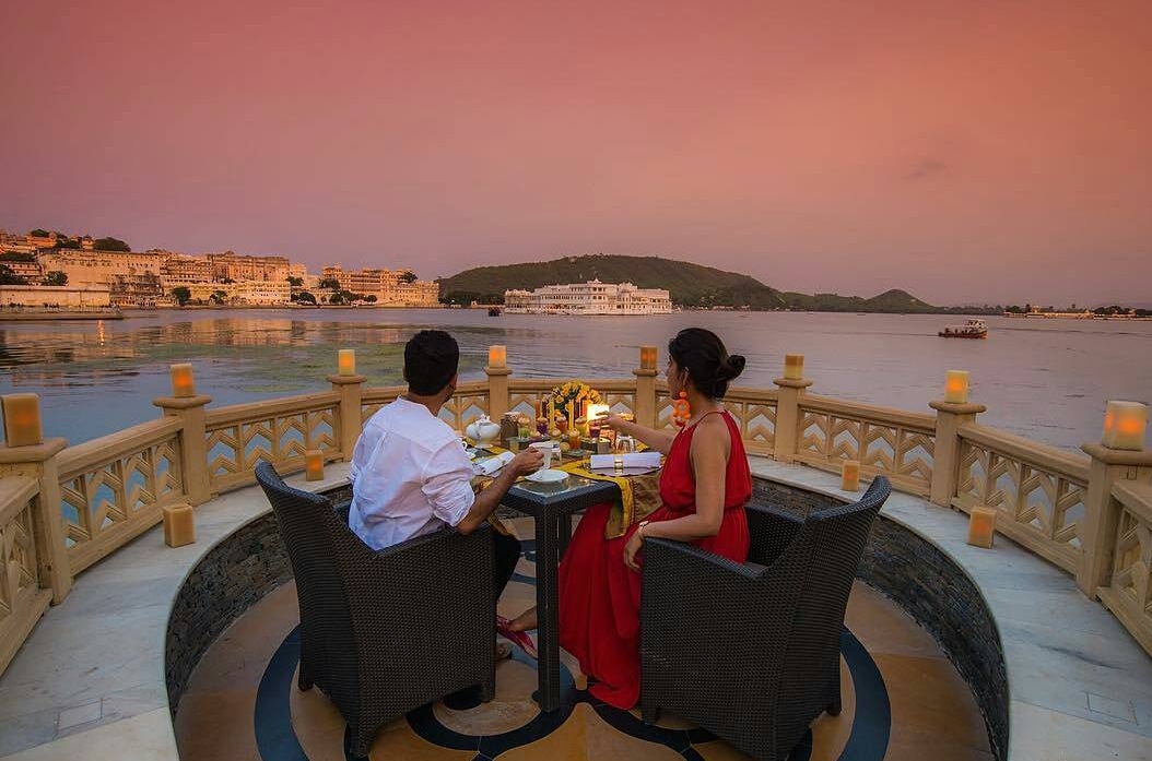 romance-in-udaipur-1.jpg