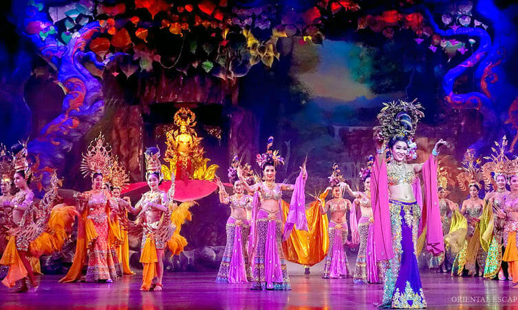 Gateway_of_Thailand1.jpg