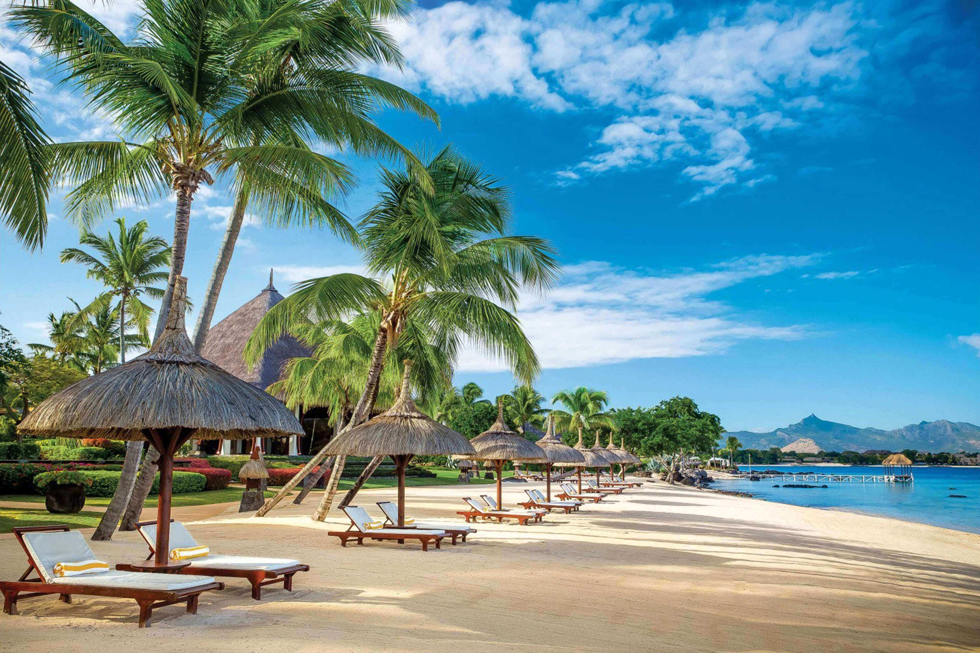 Radisson_Blu_Azuri_Resort_Spa,_Mauritius1.jpg